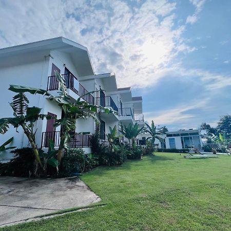 White Seaview Residence Klong Muang Beach Εξωτερικό φωτογραφία
